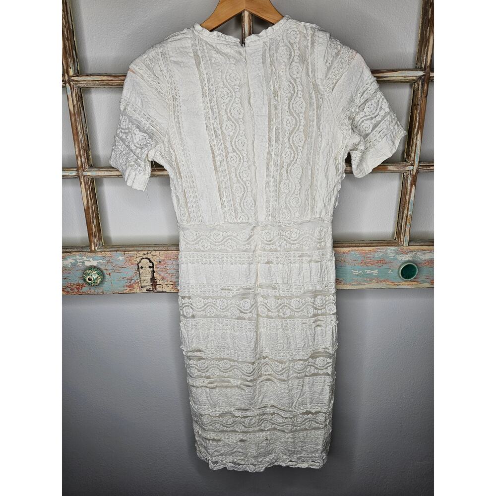 Bella Ella Ladies Cream Lace Knee Length Dress Size Medium - Picture 13 of 13